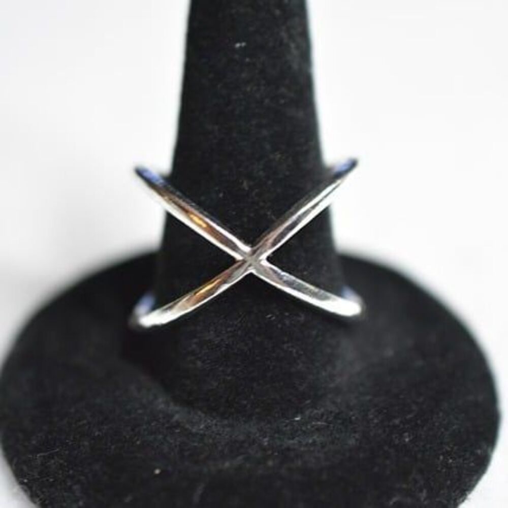 X Marks The Spot Cross Athena Shield Silver Tone Size 5 Punk Goth Cosplay Ring